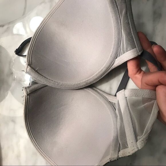 Victoria’s Secret Very Sexy Uplift Balconet Bra - Picture 3 of 4